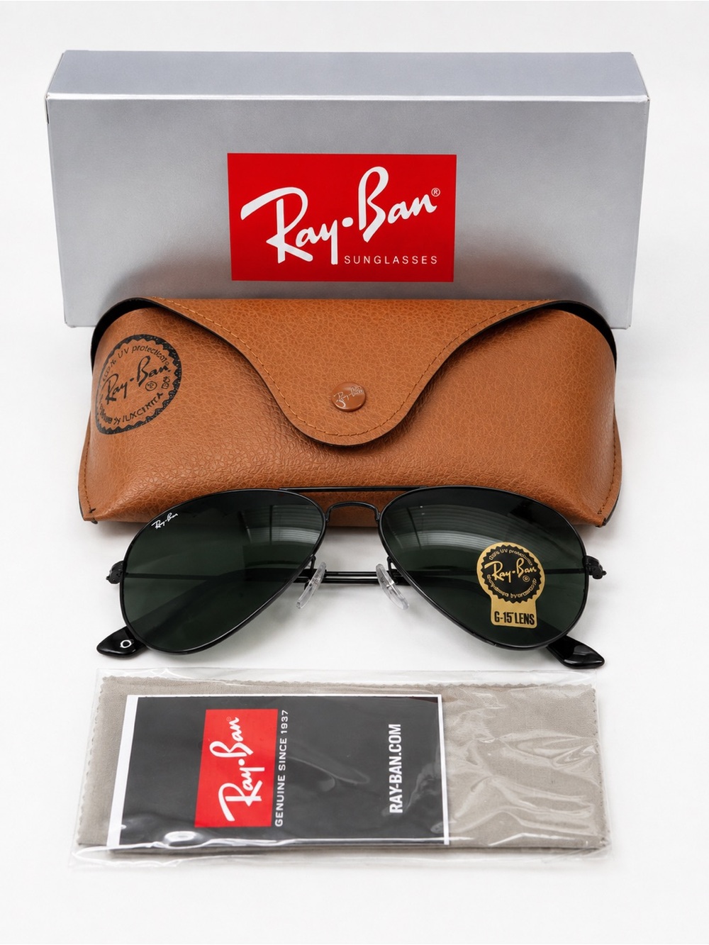 Ray-Ban NWT Black Aviator Classic Sunglasses G-15 Green Lens Full Box Set